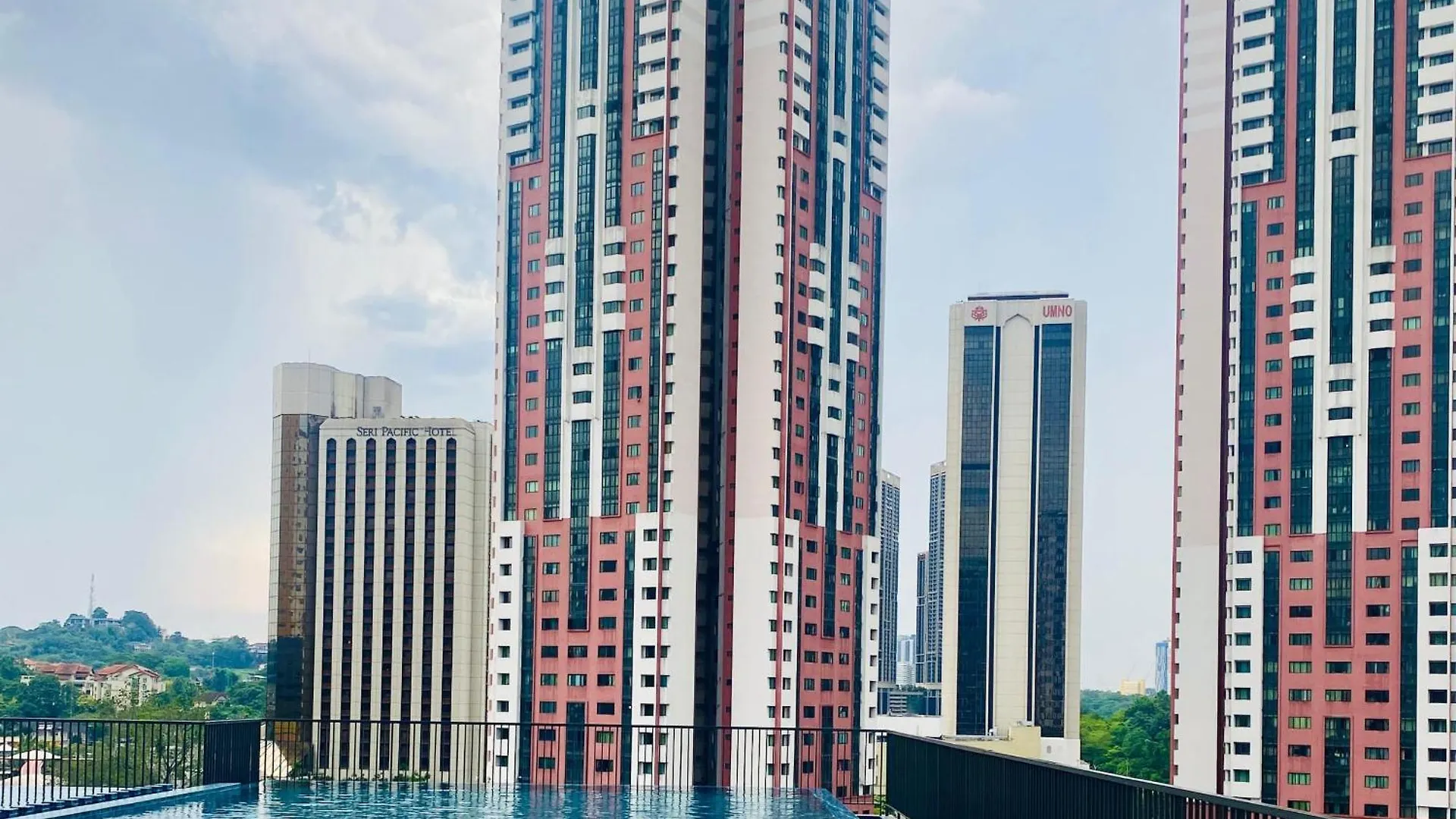 Chamber Suites Klcc By Zfj World Kuala Lumpur 0*,
